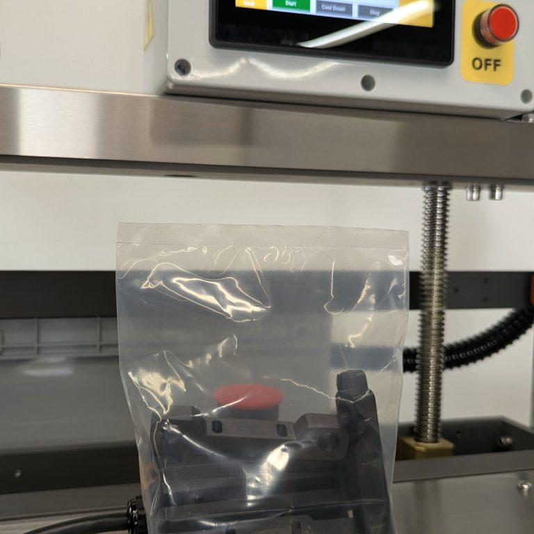 Rear-End Trimmer for Bag Sealer Rear-End Trimmer for Bag Sealer